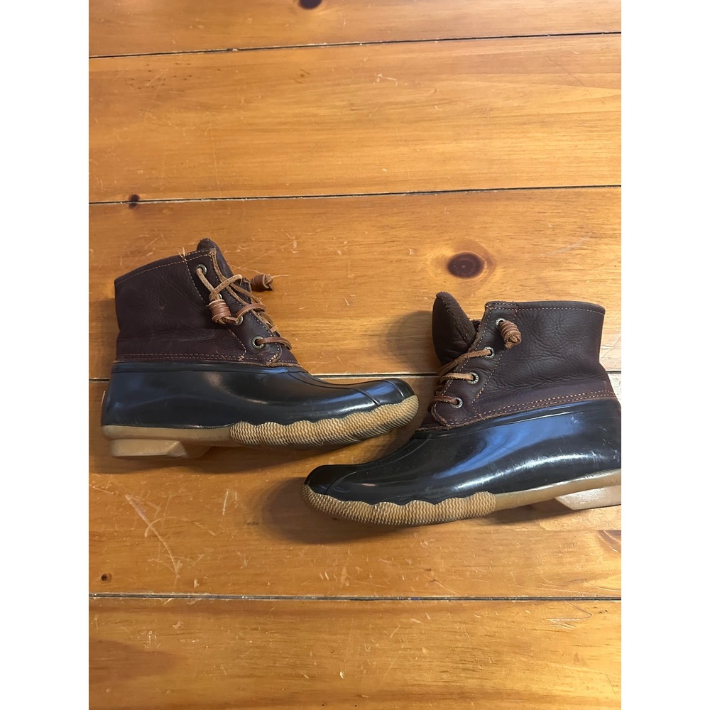 Sperry Saltwater Women 7M Brown Leather Navy Rubber Duck Boots STS91176
